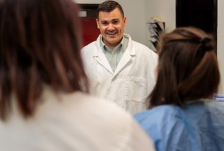 Ohio Northern University psychology professor Phillip Zoladz with students in his lab.